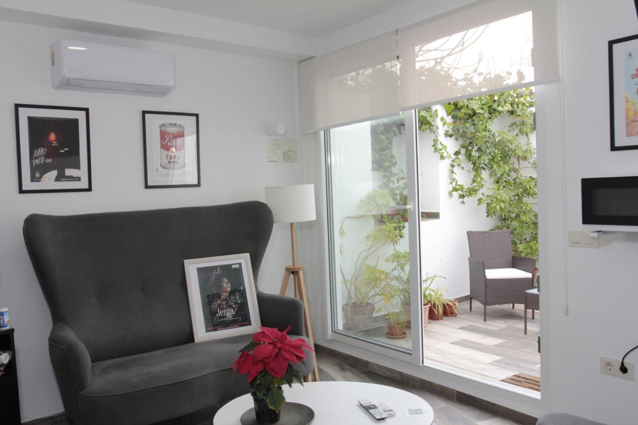 Hospedium Dlj Hostal Tematico Desde La Juderia Arjona 외부 사진