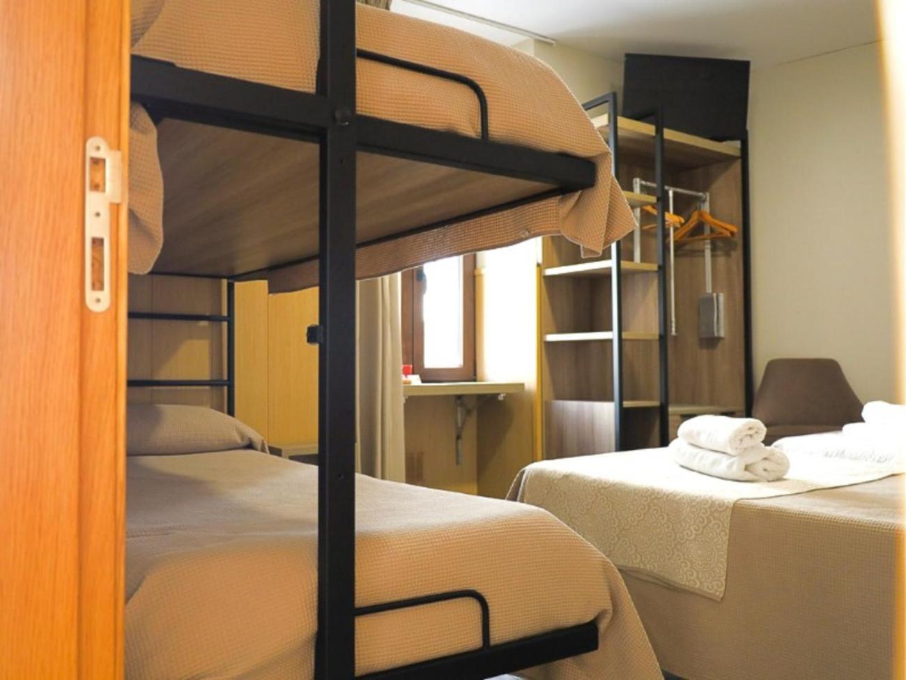 Hospedium Dlj Hostal Tematico Desde La Juderia Arjona 외부 사진