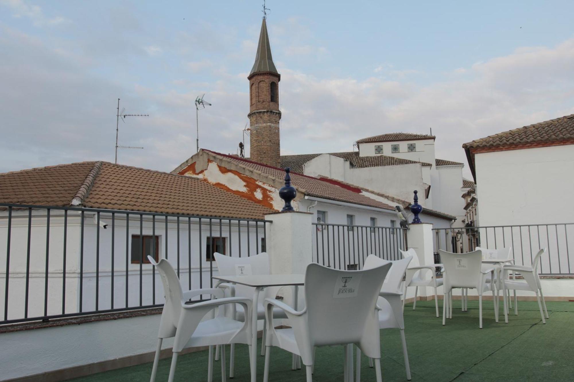 Hospedium Dlj Hostal Tematico Desde La Juderia Arjona 외부 사진