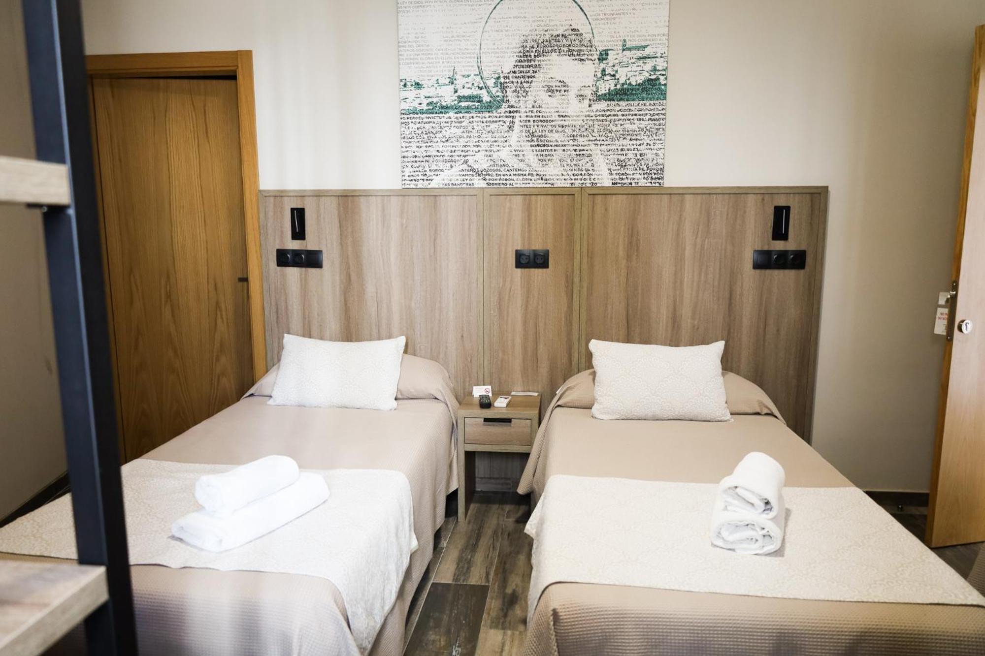 Hospedium Dlj Hostal Tematico Desde La Juderia Arjona 외부 사진