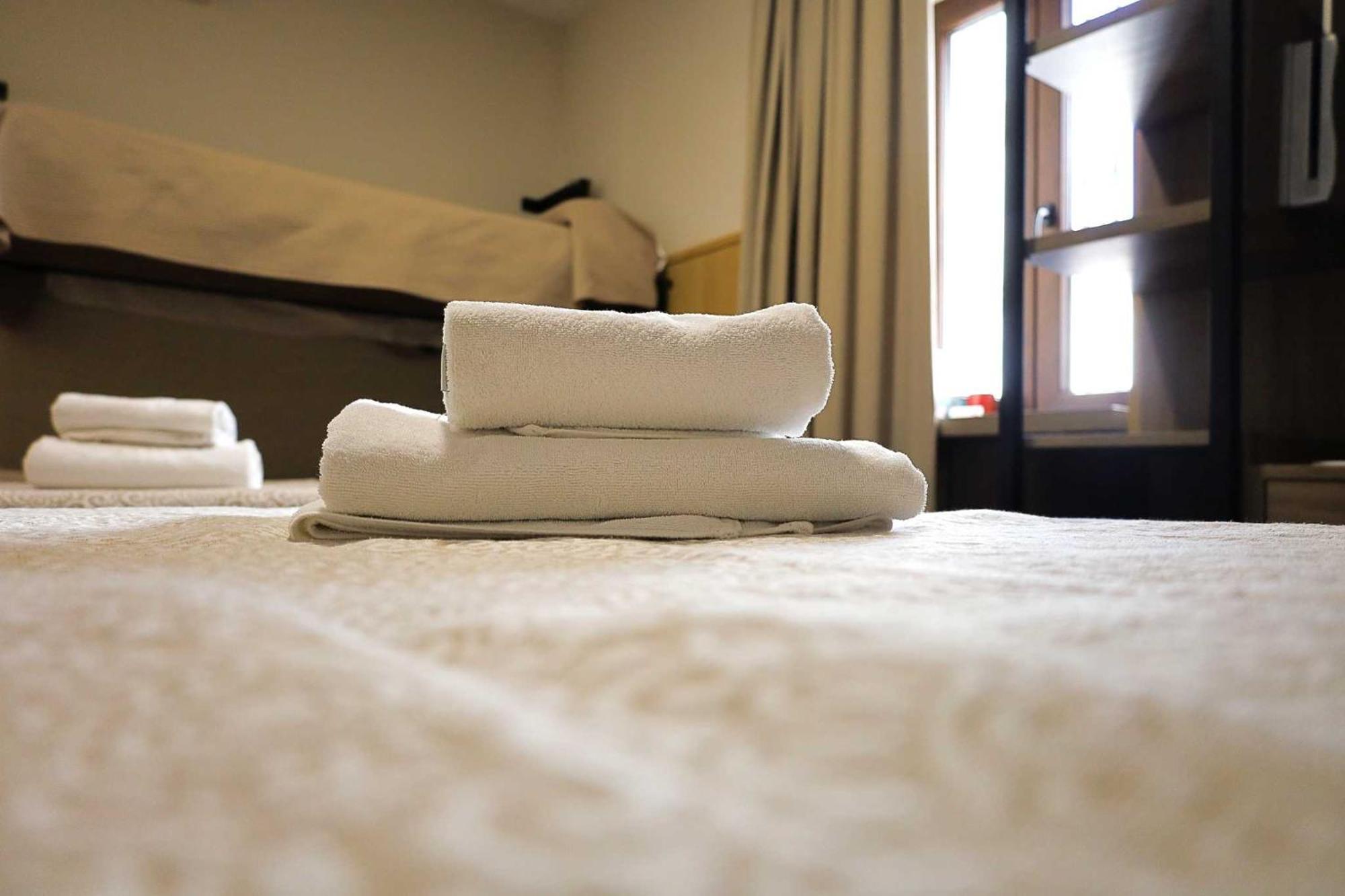 Hospedium Dlj Hostal Tematico Desde La Juderia Arjona 외부 사진