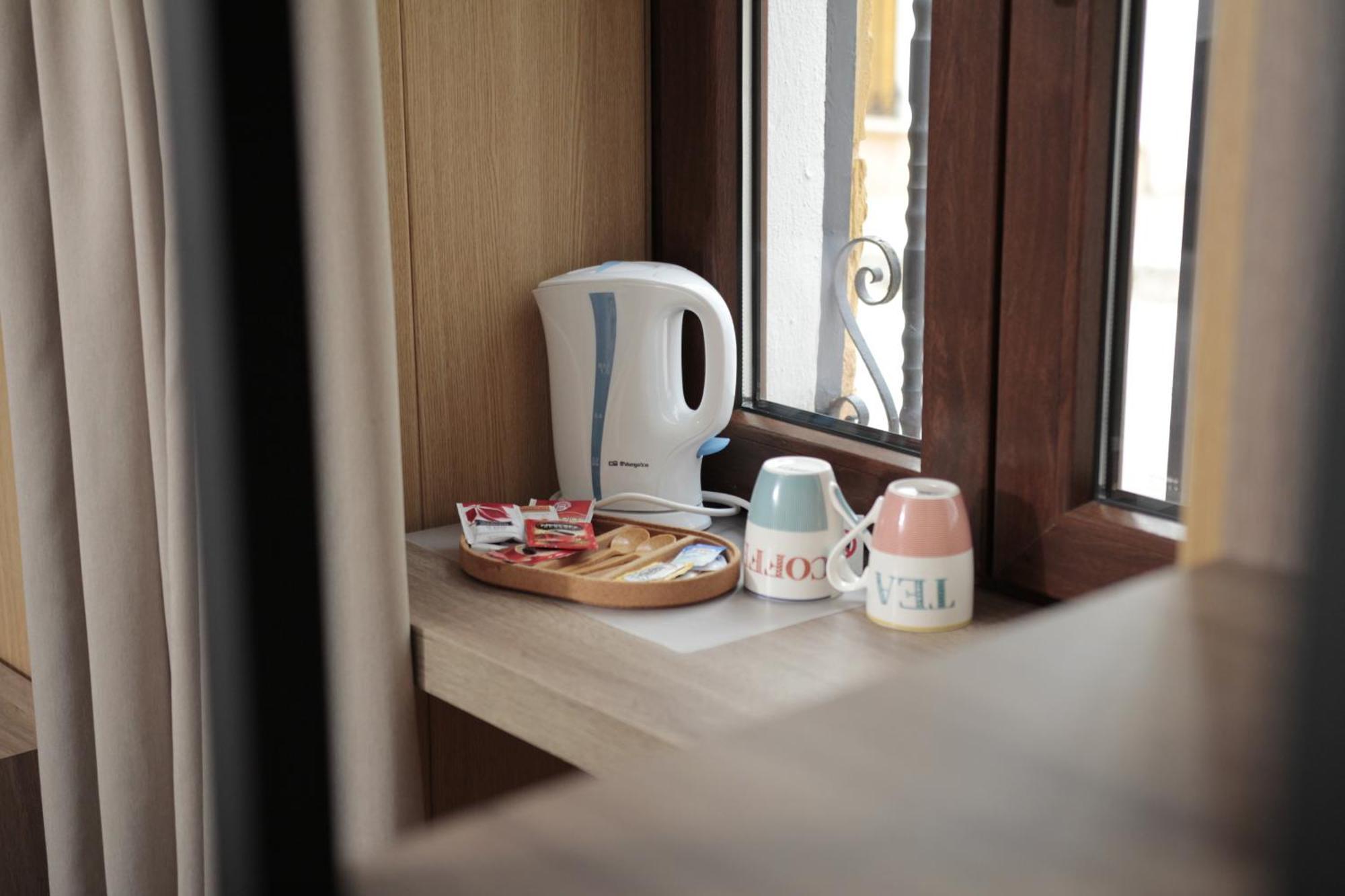 Hospedium Dlj Hostal Tematico Desde La Juderia Arjona 외부 사진