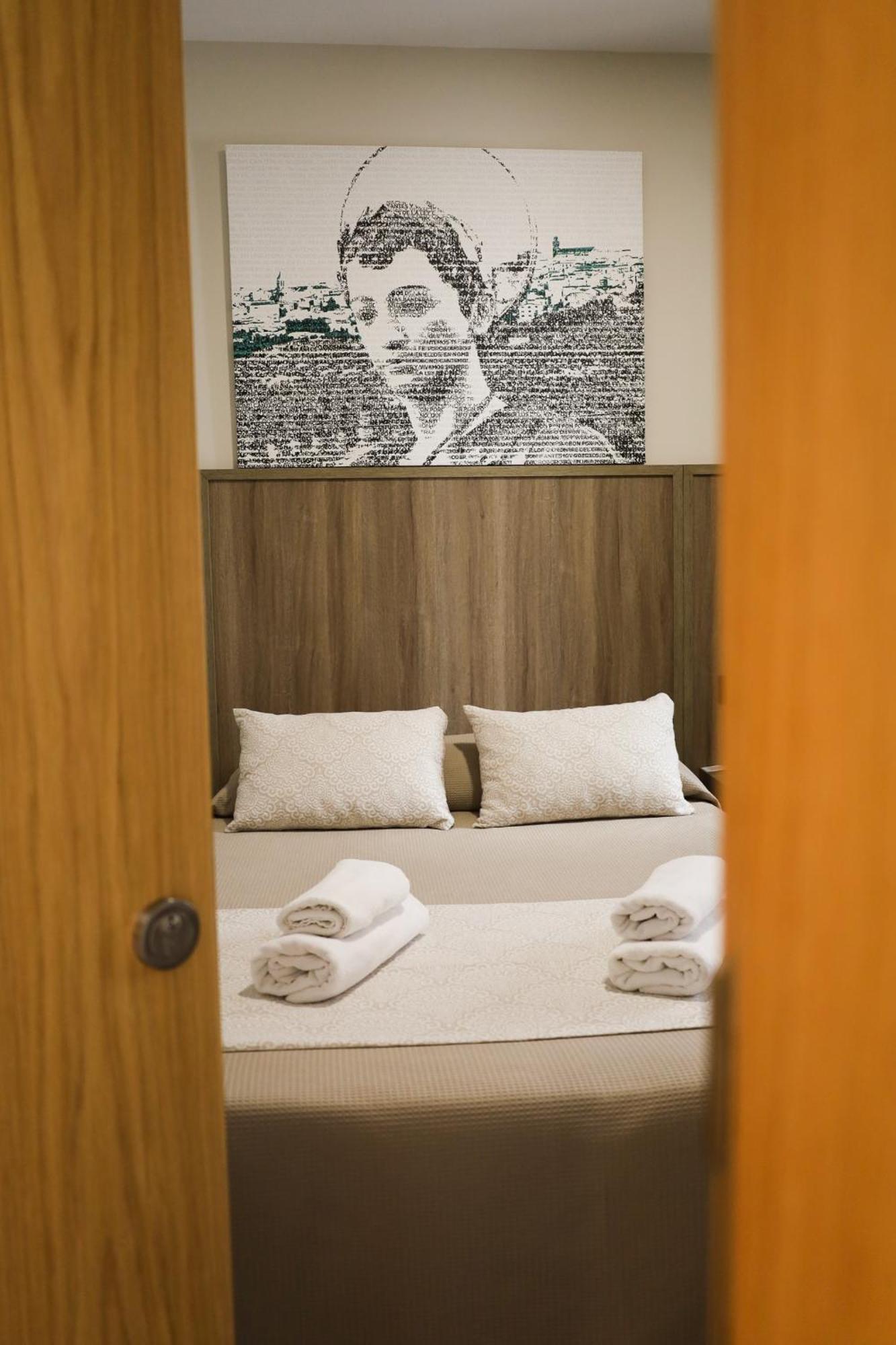 Hospedium Dlj Hostal Tematico Desde La Juderia Arjona 외부 사진