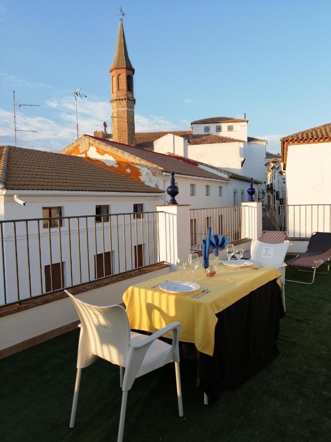 Hospedium Dlj Hostal Tematico Desde La Juderia Arjona 외부 사진